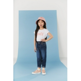 Overview image: Levi's t shirt